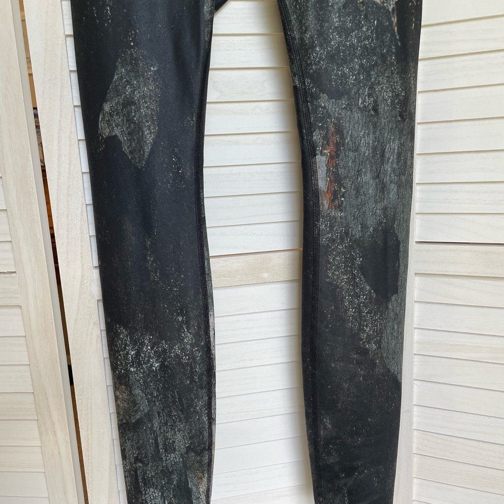 Alo Yoga Leggings Black Green Glossy Multicolored sz Small - Picture 4 of 6